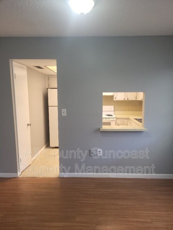 3467 33rd Ave N - Photo 5 of 10