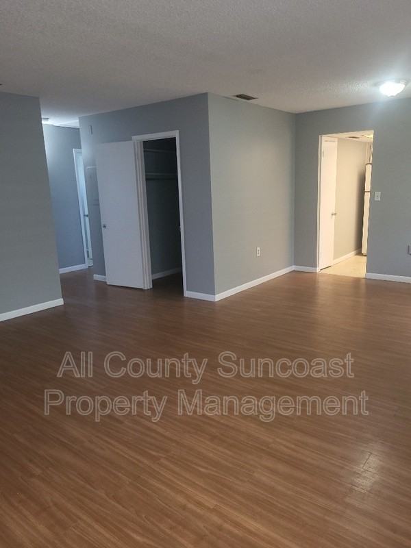 3467 33rd Ave N - Photo 7 of 10