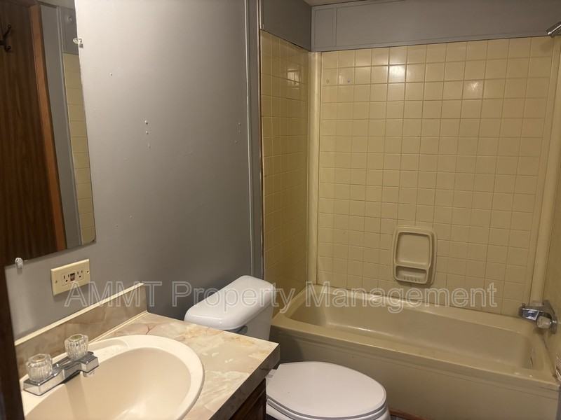 1528 Apache Dr - Photo 7 of 8