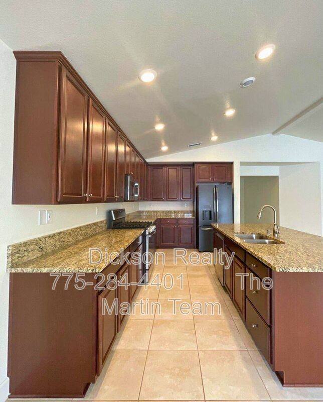 7635 Souverain Ln - Photo 4 of 26