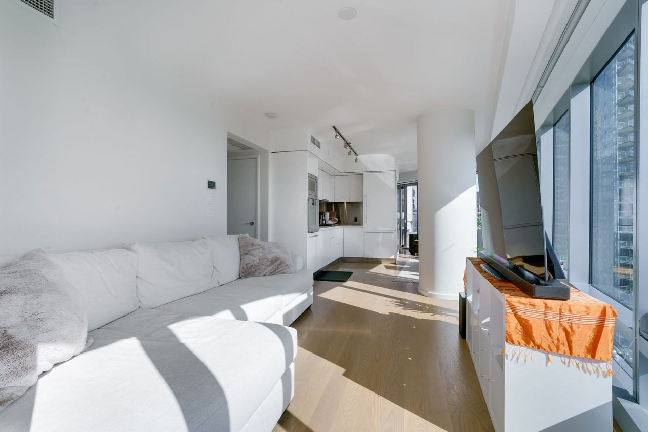 1151 West Georgia Street #2802 - Photo 2 of 24