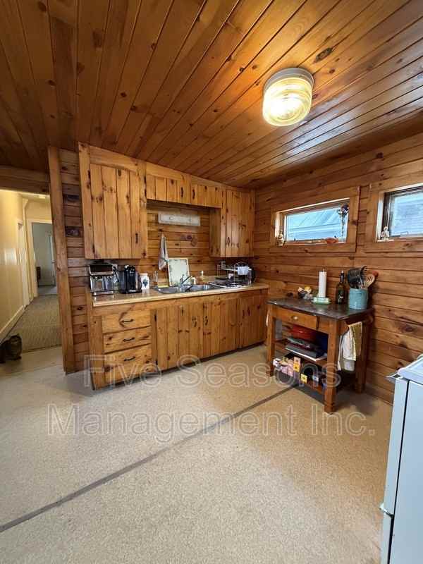 68 N Union St - Photo 3 of 19