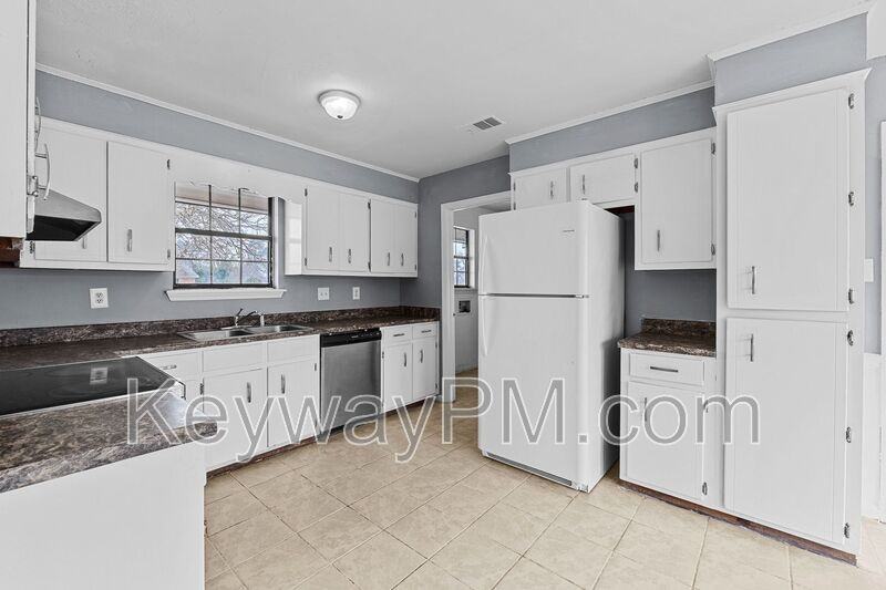 3713 Tahitian Trl - Photo 5 of 18