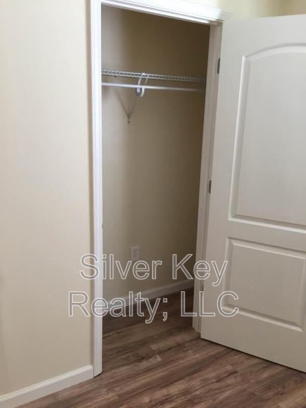 1432 Niles Ferry Rd #1 - Photo 4 of 8