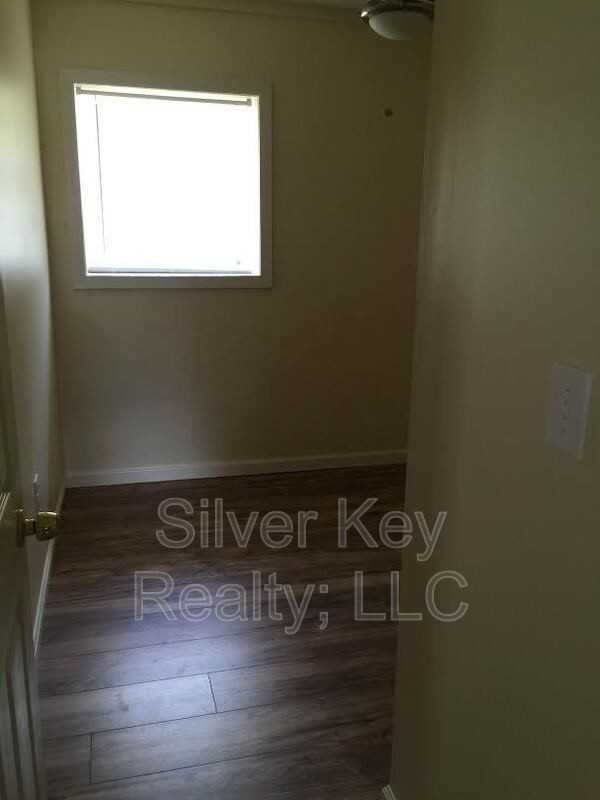 1432 Niles Ferry Rd #1 - Photo 5 of 8