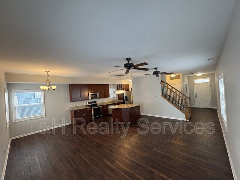 2030 N College Ave - Photo 3 of 23