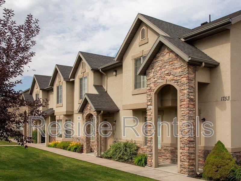 1754 Northwest - Photo 2 of 16