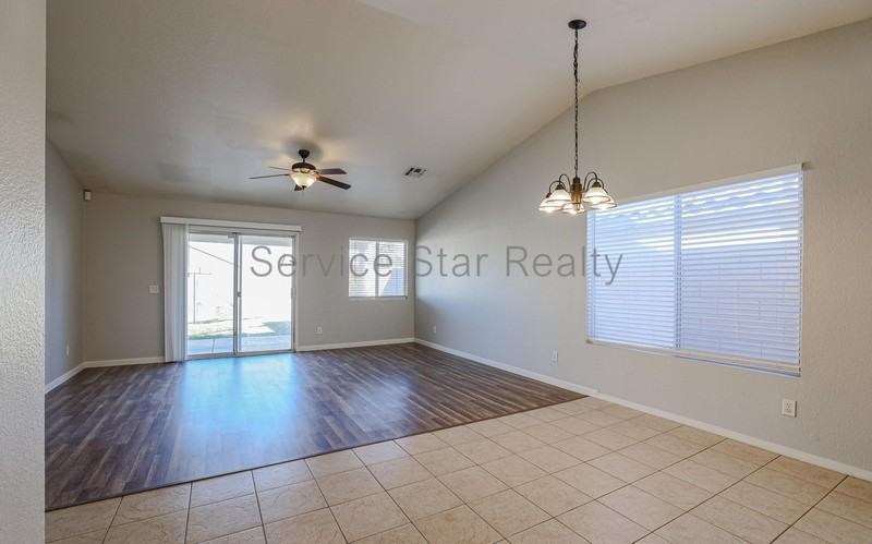 16136 W Buchanan St - Photo 2 of 8