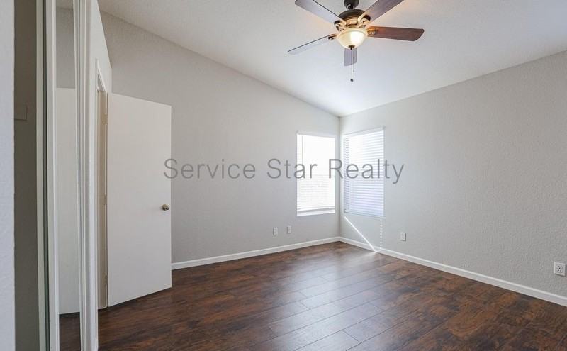 16136 W Buchanan St - Photo 5 of 8