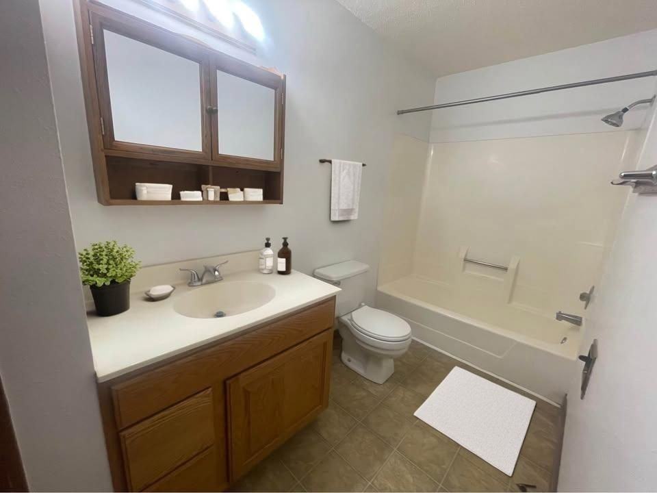 1104 10th Ave N - Photo 4 of 4