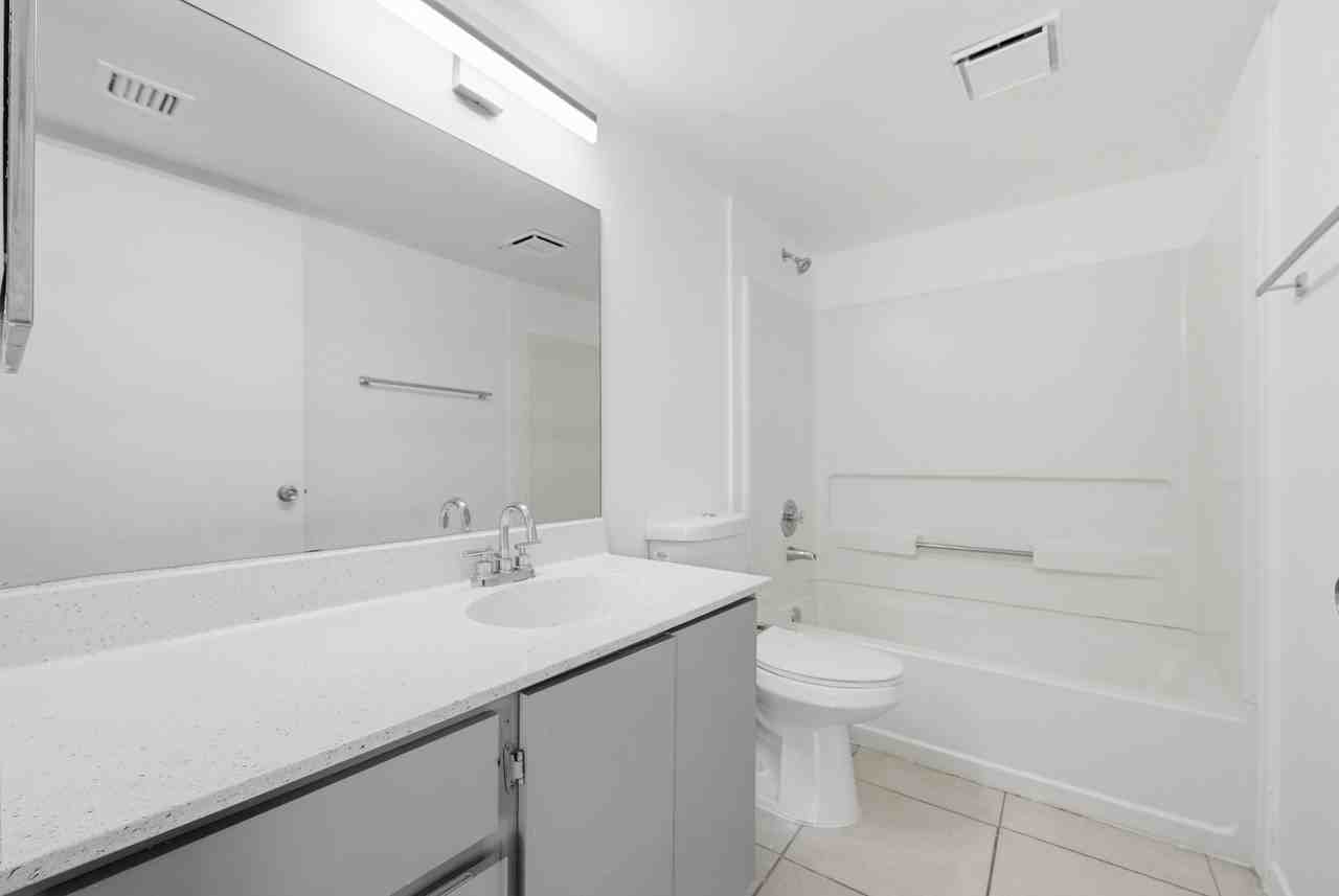 The Rise - Photo 4 of 50