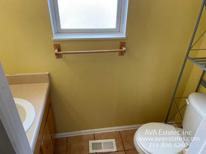 246 W Coral Dr - Photo 6 of 13