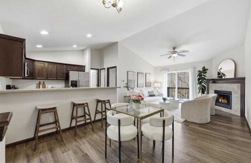 461 Rj Dr - Photo 6 of 27