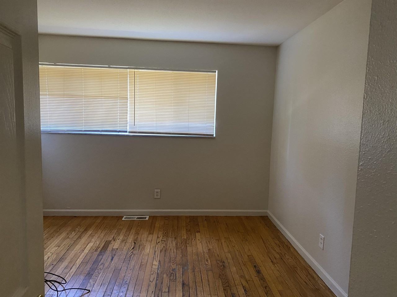 Woodstock Apartments 63135 - Photo 5 of 5