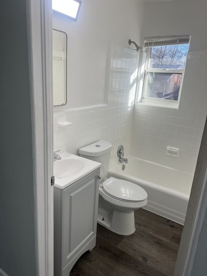 Dream Court Apartments - Photo 6 of 31