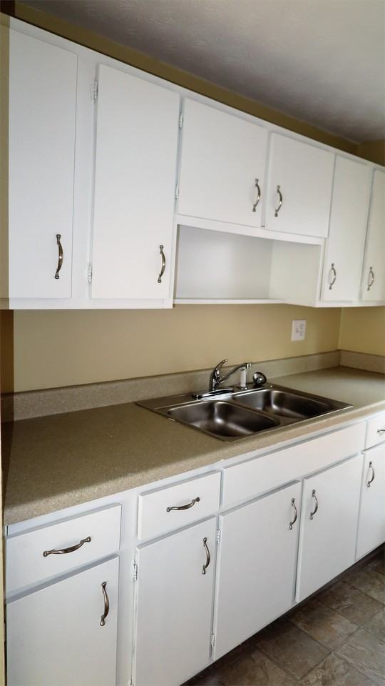 316 W. 5th Street - Photo 3 of 35