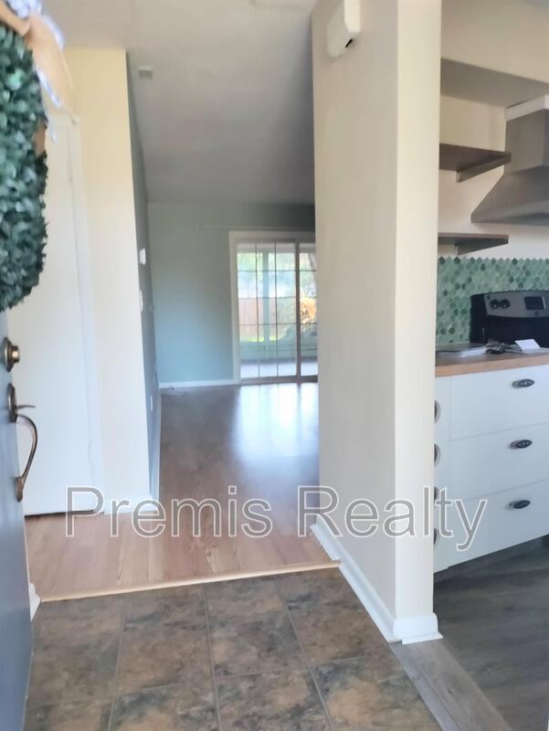 6764 297th Ave N - Photo 3 of 24