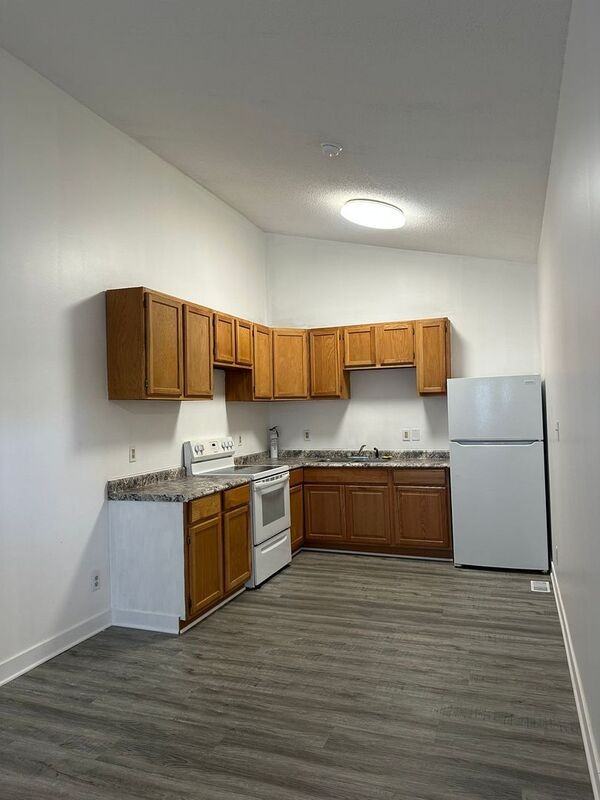 2197 Amherst Ave #2199 - Photo 4 of 10