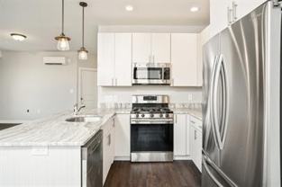 685 Lawrence St - Photo 1 of 1