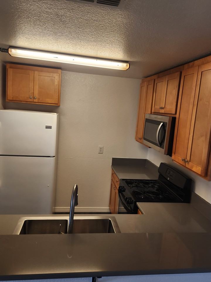 11150 Trinity River Drive - Photo 6 of 16