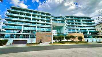 featured image of E Bay Harbor Dr & 93rd St