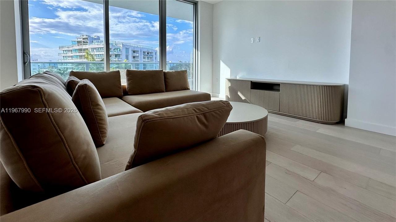 E Bay Harbor Dr & 93rd St - Photo 3 of 9