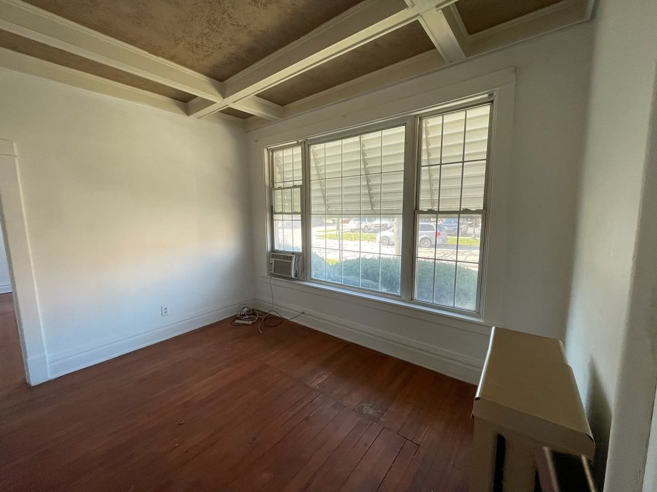 Atrium - Photo 3 of 9