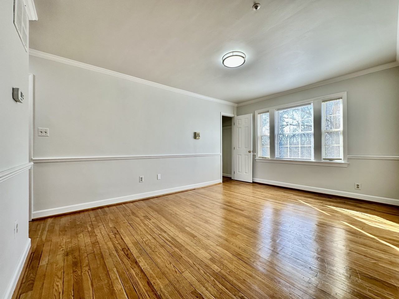 907 Church Street - Photo 2 of 20