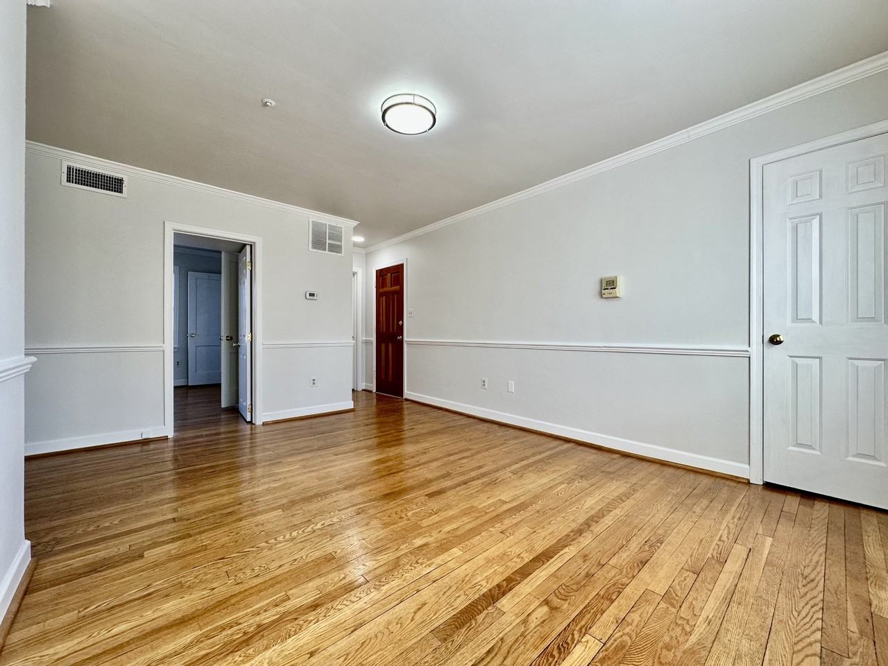 907 Church Street - Photo 3 of 20