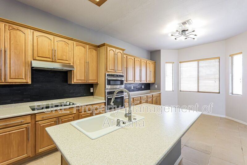 16812 W Northampton Rd - Photo 7 of 20