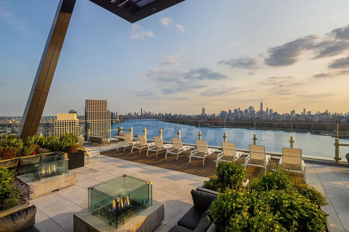 1-15 57th Avenue #4721 - Photo 7 of 9