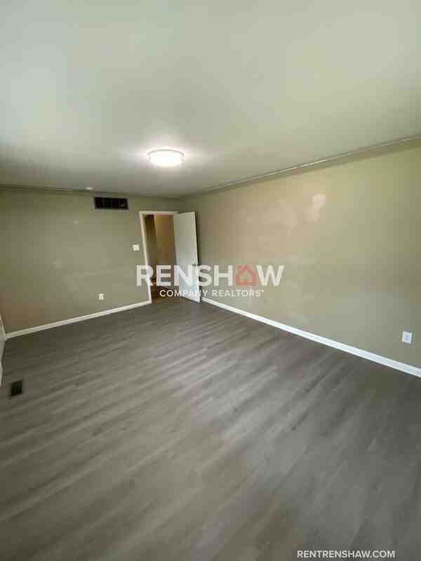 474 Best St - Photo 3 of 21