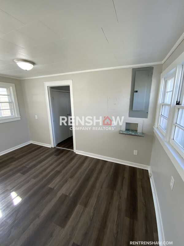 520 E College St - Photo 2 of 18