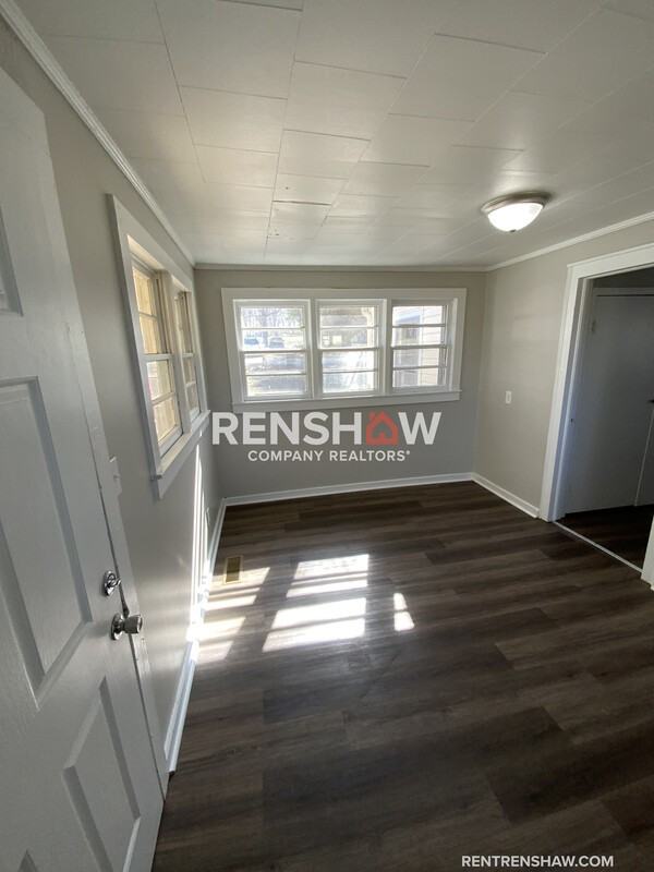 520 E College St - Photo 3 of 18