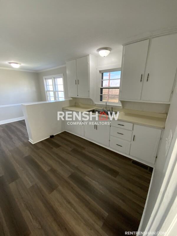 520 E College St - Photo 5 of 18