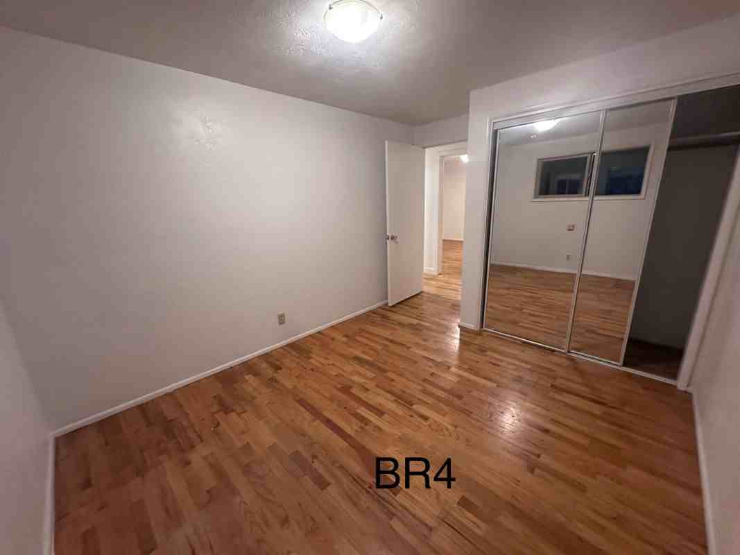 610 Spencer Ct - Photo 3 of 25