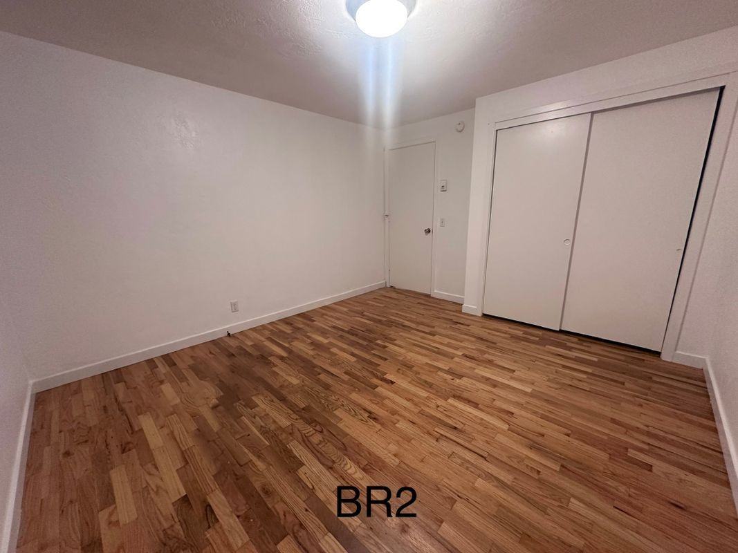 610 Spencer Ct - Photo 4 of 25