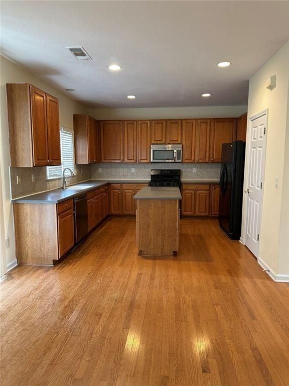 4008 Divot Ct - Photo 6 of 17