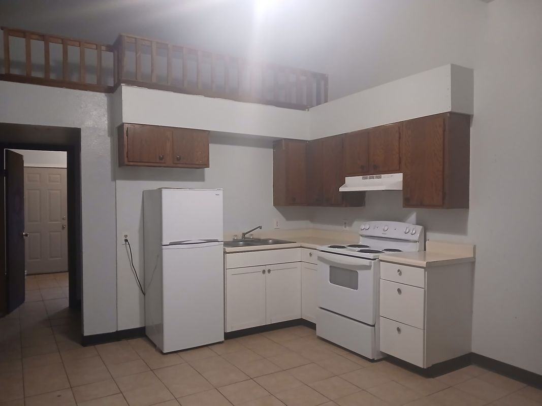 102 Gregory Dr ##4 - Photo 2 of 6