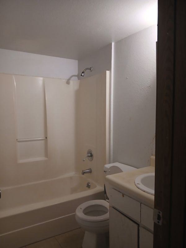 102 Gregory Dr ##4 - Photo 3 of 6