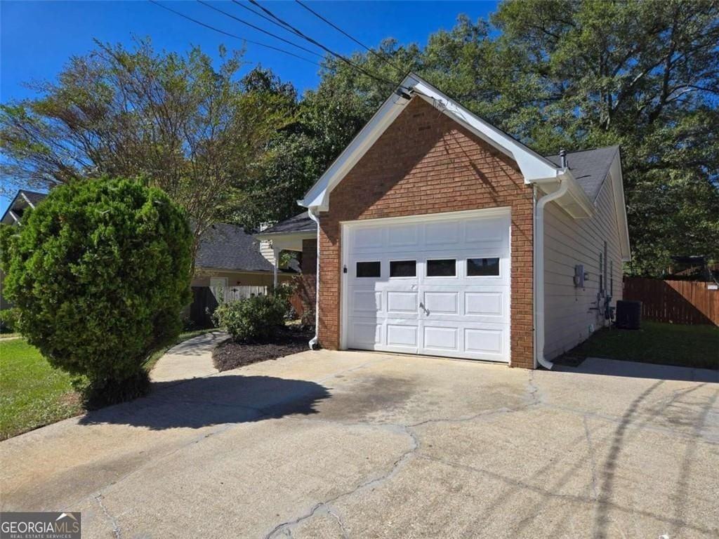 8087 Fieldstream Way - Photo 2 of 14