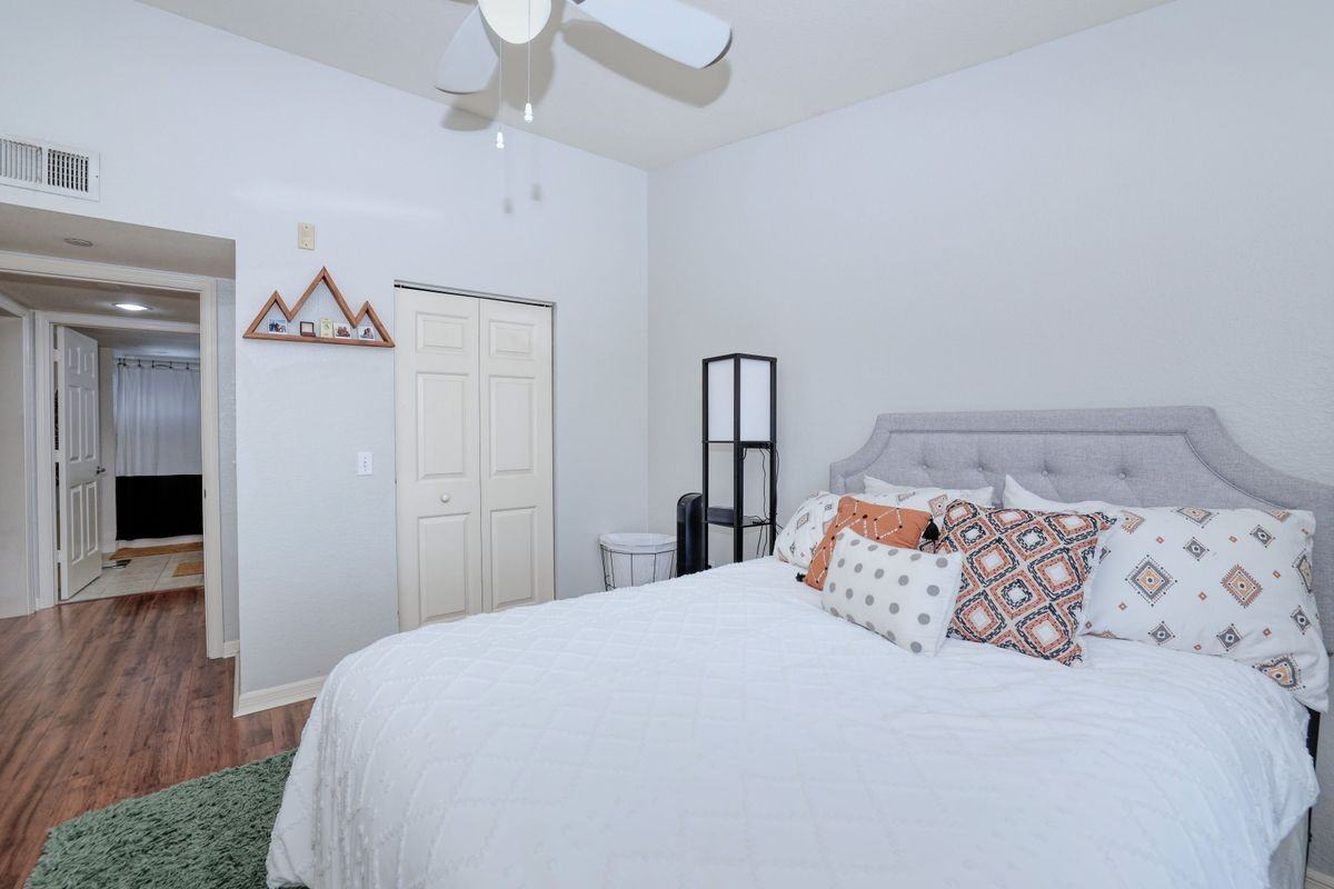 8294 Key Royal Cir - Photo 2 of 29