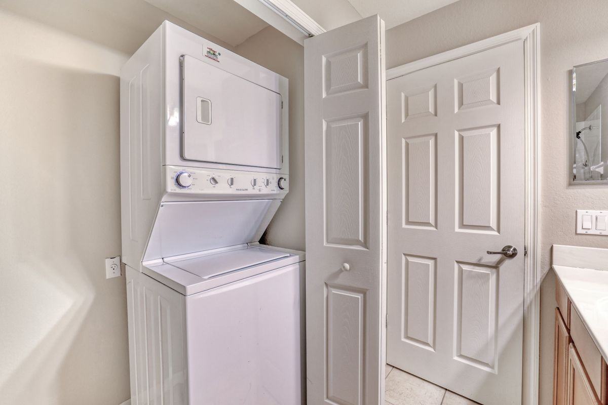 9093 Gervais Cir - Photo 6 of 25