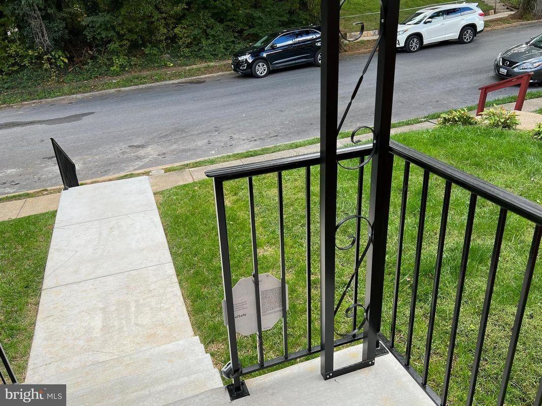 4064 Edgewood Rd - Photo 3 of 22