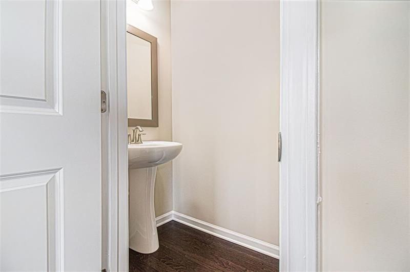 4710 Wagon Trl - Photo 7 of 20