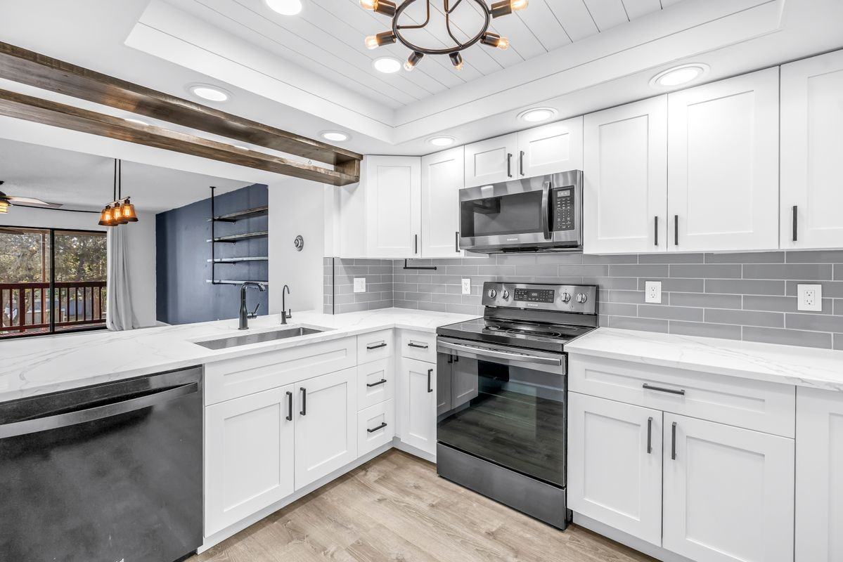 9613 Tara Cay Ct - Photo 7 of 50