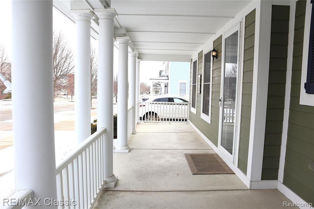 50595 Coolidge St - Photo 7 of 39