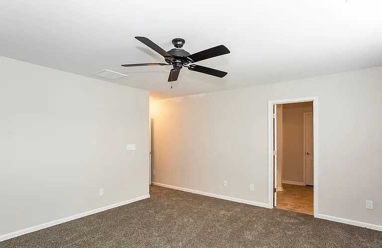 12909 Longstraw Rd - Photo 4 of 13