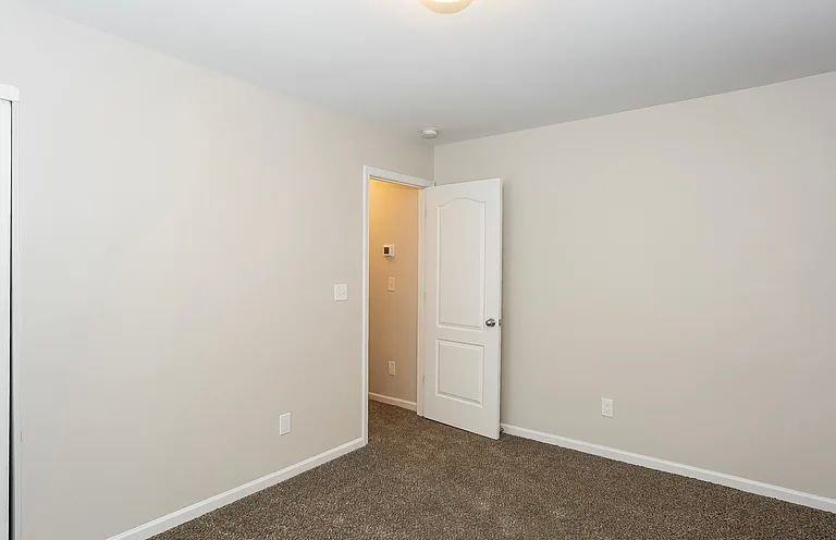 12909 Longstraw Rd - Photo 6 of 13