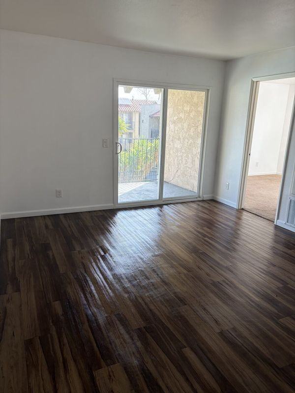 2020 Guthrie St ##J08 - Photo 7 of 14